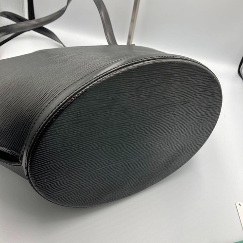 Louis Vuitton Saint Jacques Epi Nero - Foto 9 di 12