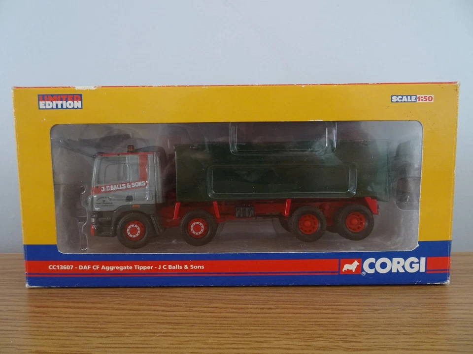 CORGI CLASSICS J.C.BALLS & SONS DAF CF RIGID TIPPER TRUCK MODEL CC13607 1:50 - Image 2 of 4