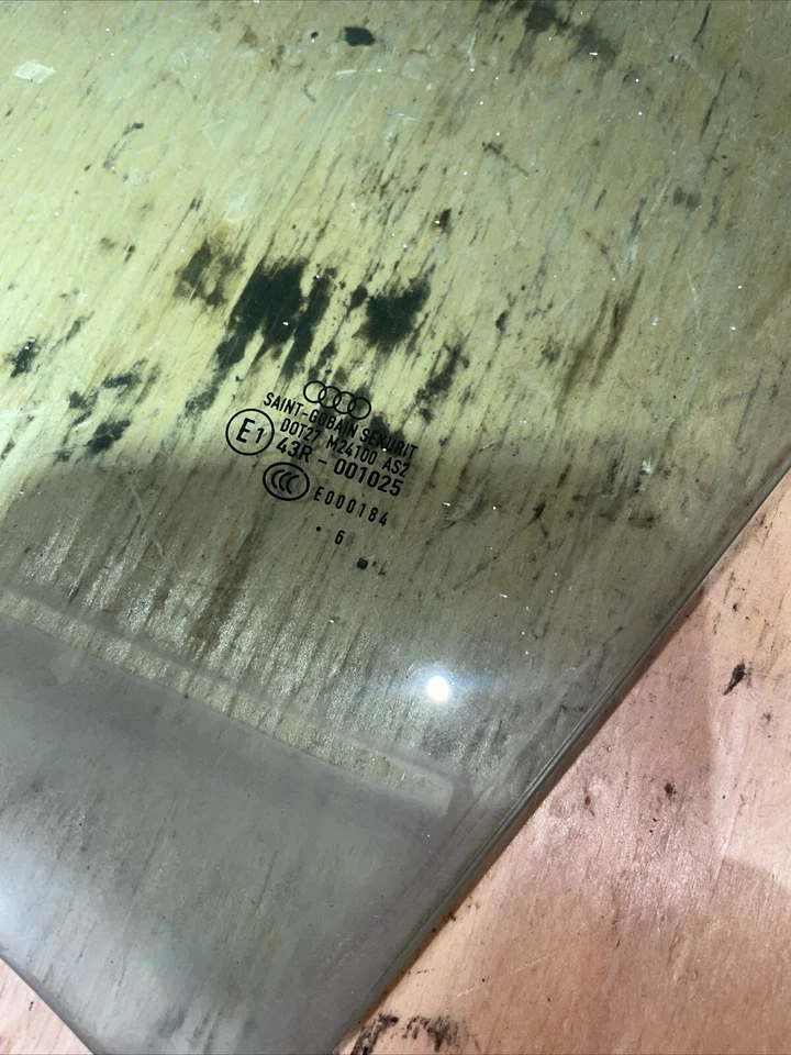 Audi A4 2002-2008 sedán puerta delantera izquierda conductor vidrio fabricante de equipos originales Foto 2 de 4