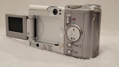 Canon PowerShot A80 Digital Camera - Parts/Repair/Powers On/Worn Mem Card Error - Picture 4 of 8