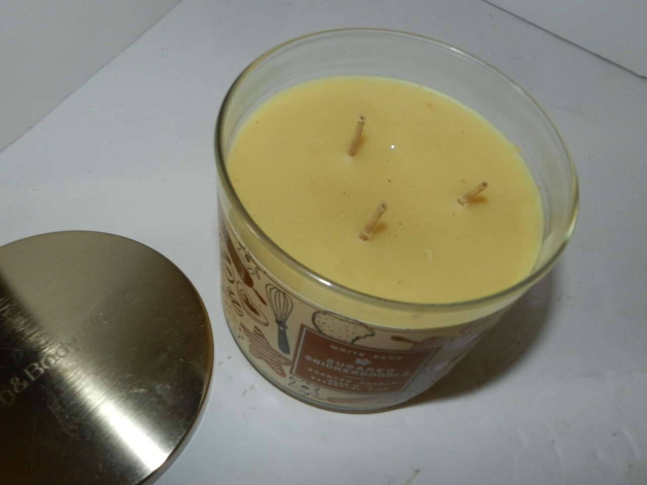 BATH & BODY WORKS SUGARED SNICKERDOODLE 3WICK SCENTED 14.5 OZ CANDLE