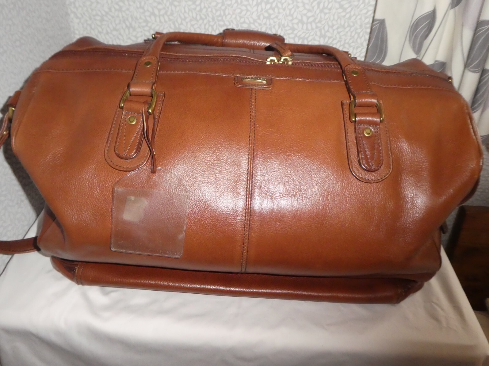 Hidesign leather holdall overnight/weekend travel bag with 2