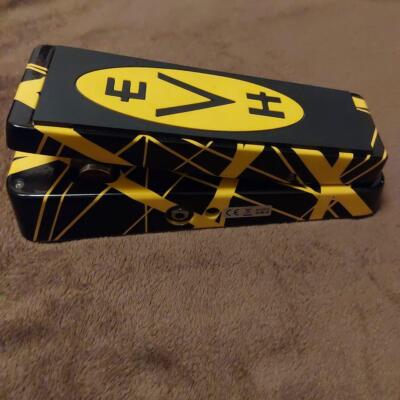 Jim Dunlop Cry Baby EVH95 Guitar Effect Wah Pedal Edward Van Halen