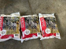 New 3-pack 75 tape insulators Western Style 2336-25 Electric Fence Round Post