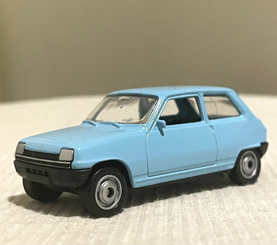 Diecast Renault 5 R5 Blue 1972 Welly 1/55 1:55 3 inches Metal Very Condition - Image 2 of 4