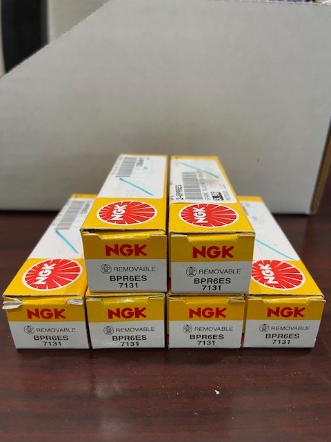 NGK BPR6ES SPARK PLUG  NGK#7131   BRAND NEW IN BOX