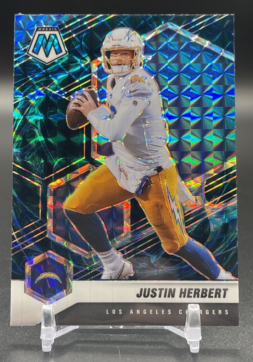 2021 Panini Mosaic Justin Herbert SSP Prizm Genesis #111 Chargers