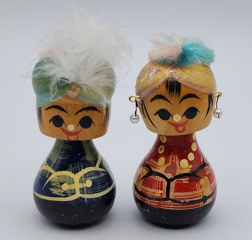Kokeshi Dolls Spring Bobble Nodder Bride and Groom?  Roughly 2 3/4" Tall