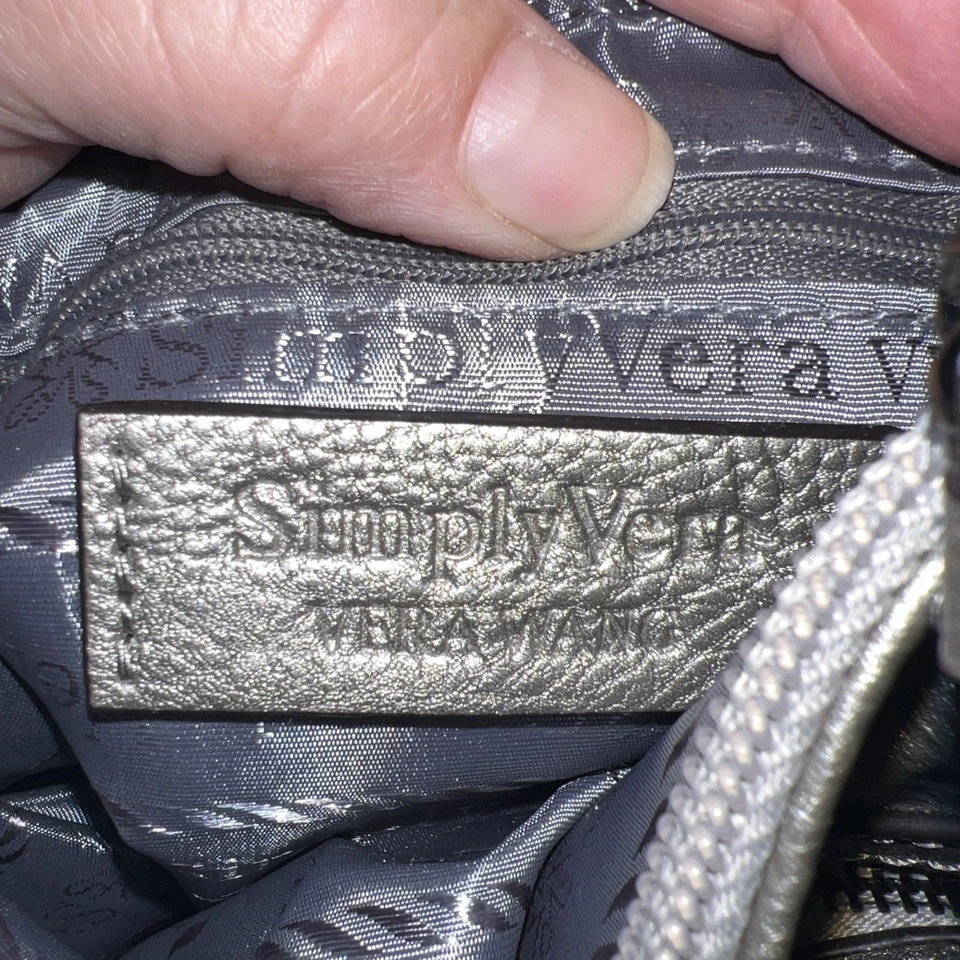 Cartera pulsera cremallera Simply vera by Vera wang Foto 4 de 4