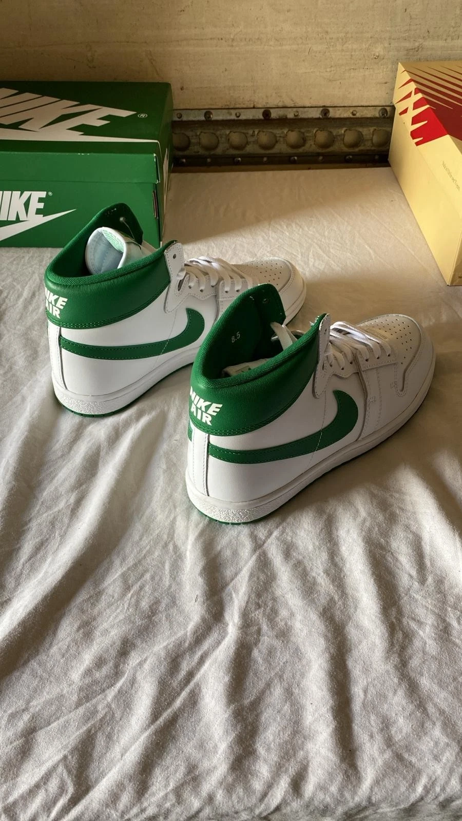 Nike Jordan Air Ship PE SP bianco verde pino DX4976 103 UK7.5 2 lacci