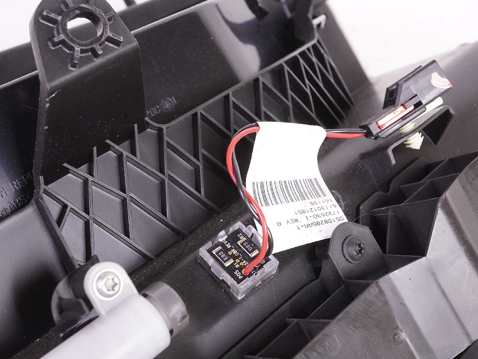 2014 - 2017 MASERATI GHIBLI S Q4 M157 GLOVE BOX STORAGE COMPARTMENT 670016878