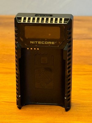 Nitecore Ladegerät für Leica BP-SCL4 Akku USB-A