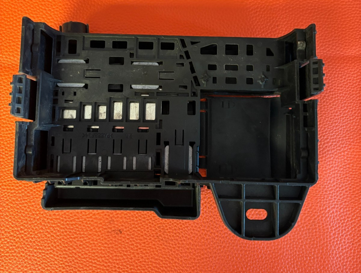 OEM 2015 Chevrolet Cruze 1.4L Positive Battery Cable and Hub