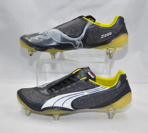 player issue boots