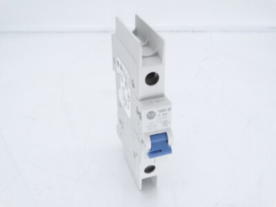   1489-M1C100 SERIES D CIRCUIT BREAKER #E3