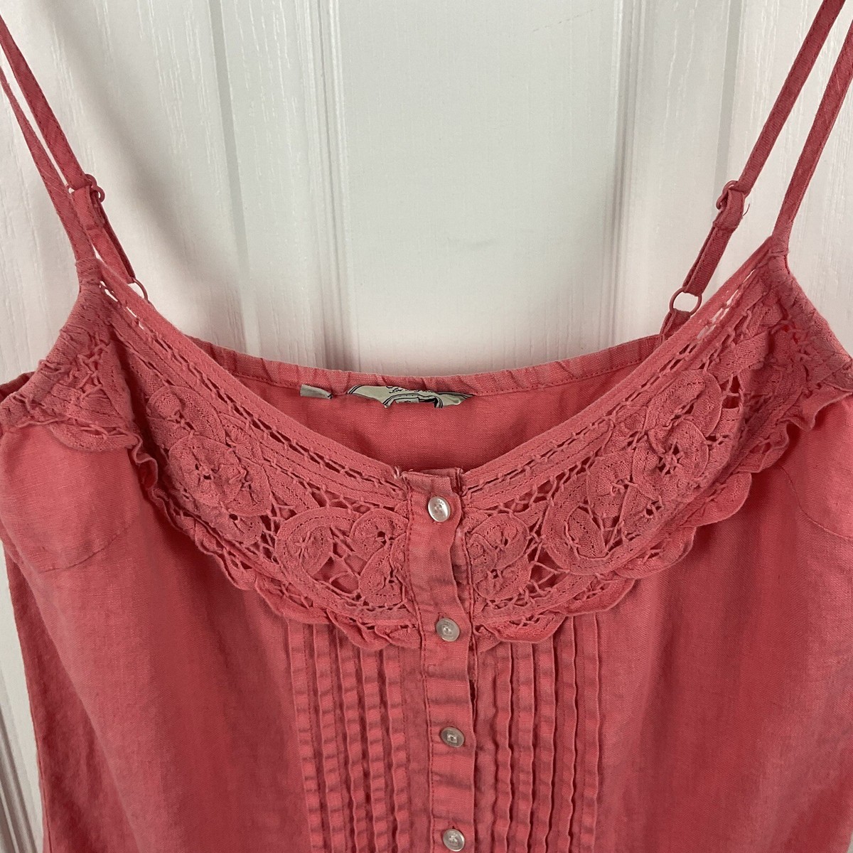 GUESS Women's Coral Lace Romper - Flirty Night Out Outfit With Keyhole Detail