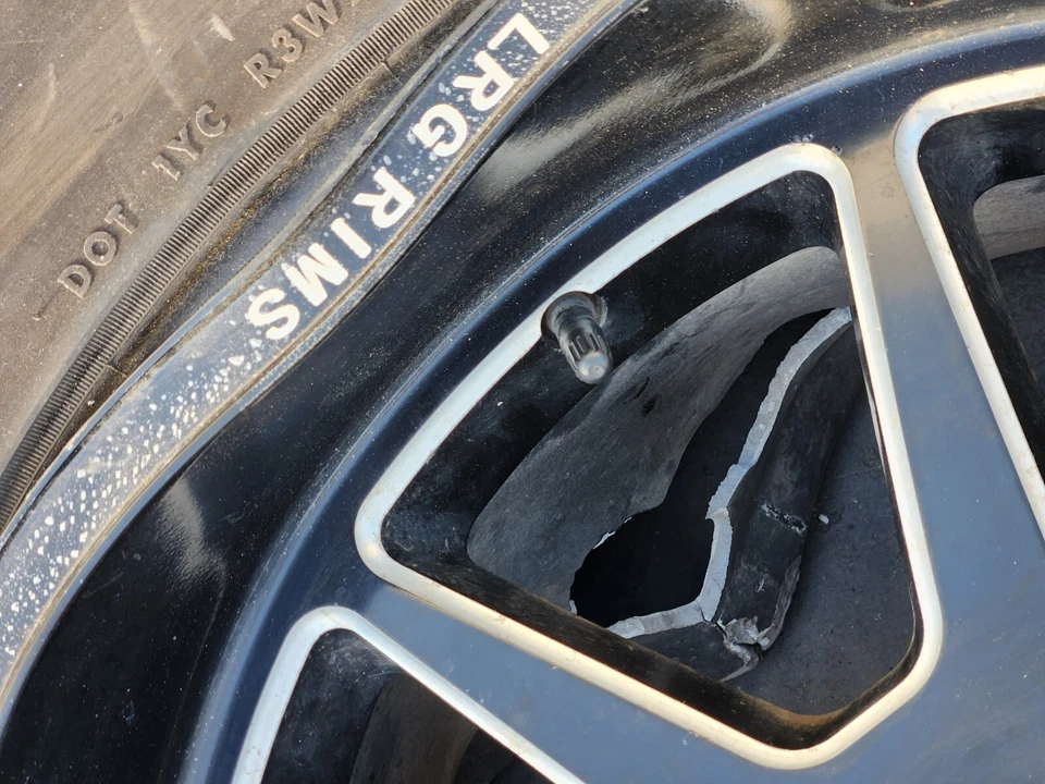 ✅ 07-18 FOR Jeep Wrangler JK Large Rim Group LRG Wheel Rim 20X10J Tire SET NOTE* - Image 2 of 4