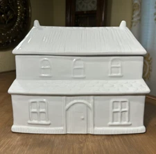 Your Heart's Delight White Cottage Cookie Jar Dolomite Excellent Condition