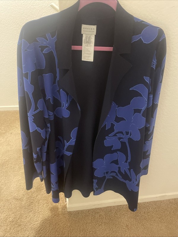 Pretty Susan Graver Topper Sz PL Navy /Black  Geo Floral Design