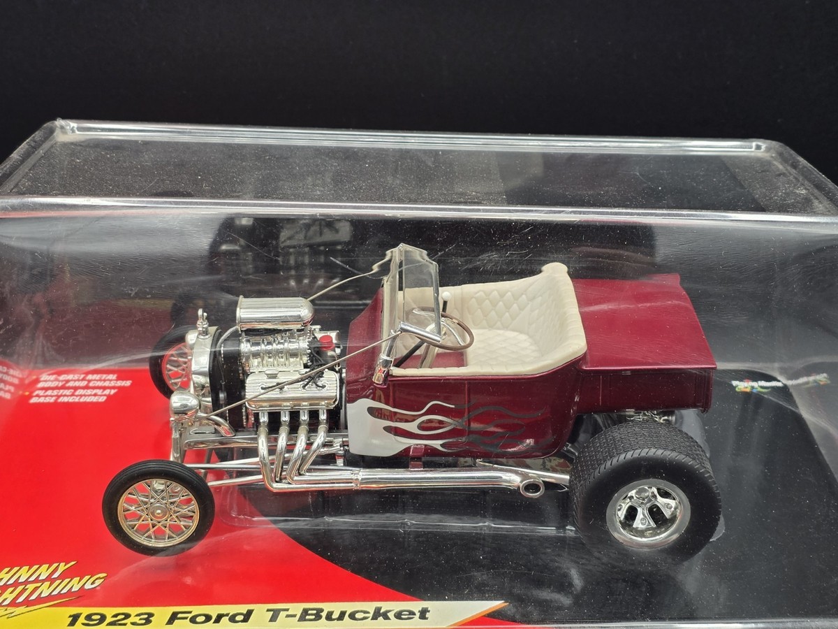 Johnny Lightning 1923 Ford T-Bucket Street Rod 1:18 Scale Diecast