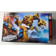 Transformers War for Cybertron Kingdom Autobot Ark - Titan Class - BNIB Sealed