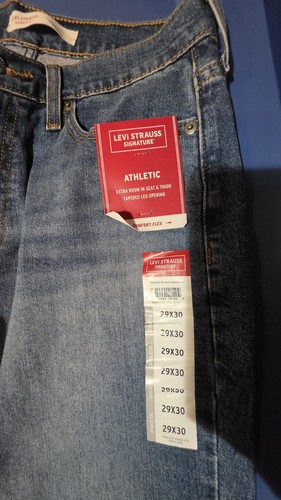 Men’s Signature Levi Strauss & Co Athletic Fit Straight Blue Denim Jeans 29x30 - Picture 2 of 4
