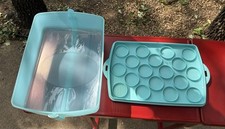 Teal Tupperware Cupcake Or Cake Carrier with Lid with Handle