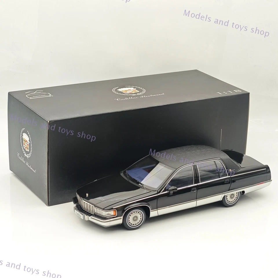 GM 1:18 1993 Cadillac Fleetwood Sedan Black / Blue Interio Diecast Model Edition - Image 3 of 4