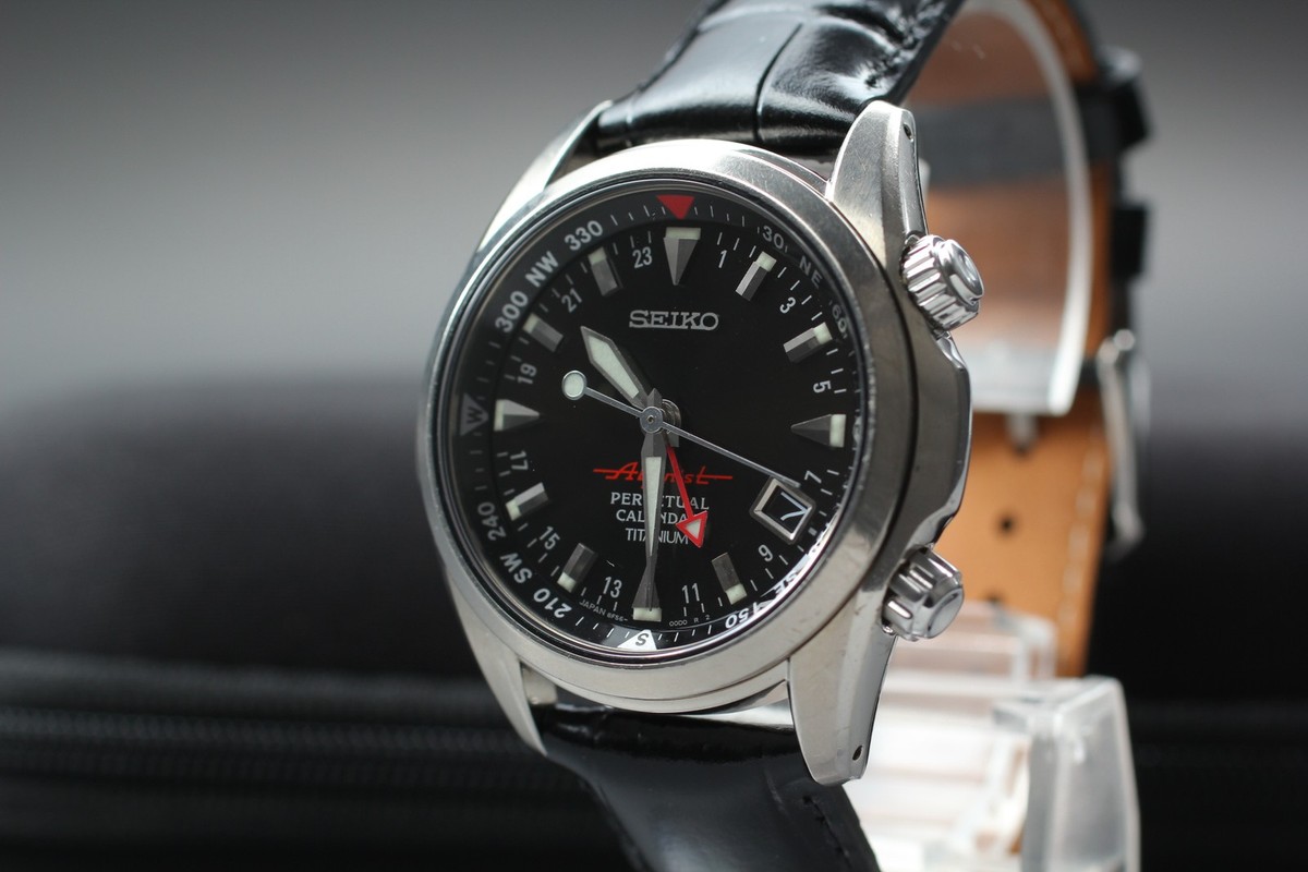 ⑮SEIKO Alpinist 8F56-00D0 PERPETUAL CALENDAR Titanium