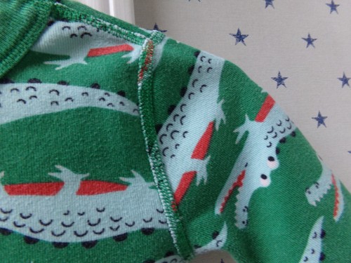 FLAW HANNA ANDERSSON Green CROCODILE ALLIGATOR Pattern Pajama Shirt 8 Boys 130 - Picture 9 of 18