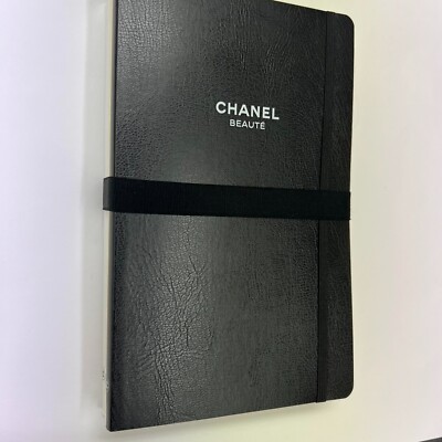 24 CHANEL DVD セット 全3巻 24 CHANEL DVD セット 全3巻 ASSOULINE Chanel 3-Book Slipcase