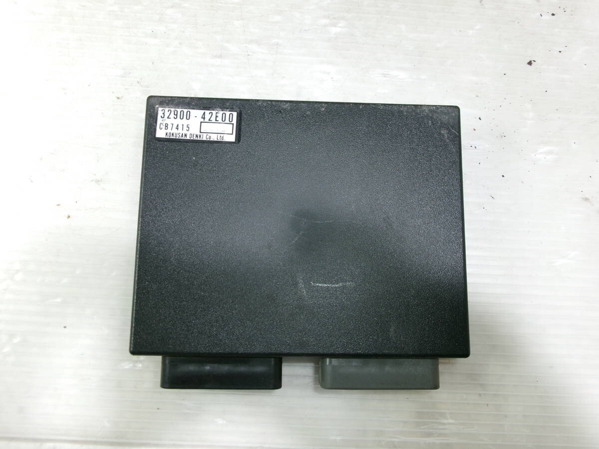 Rare Suzuki RGV250 Gamma VJ23A Genuine Igniter CDI Tested Rare Suzuki RGV250 Gamma VJ23A Genuine Igniter CDI Tested