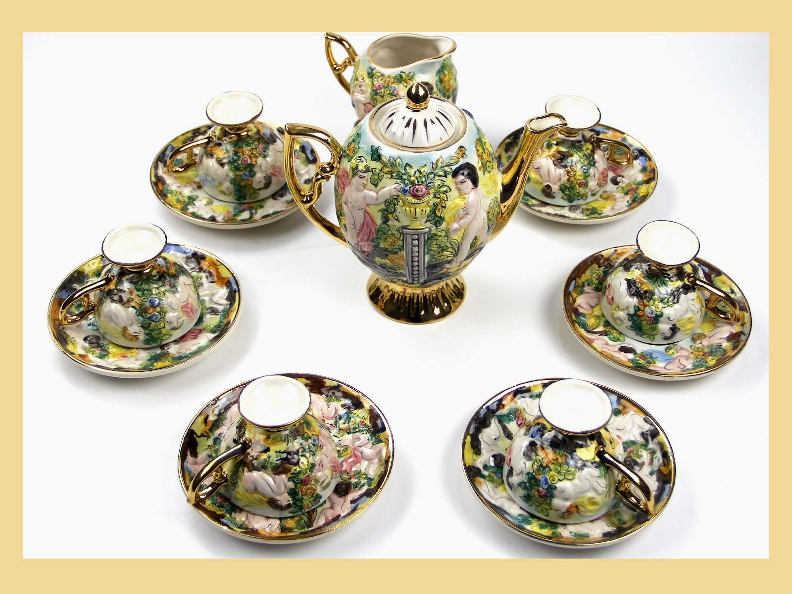 Servizio Tazzine da Tè Set Tazzine Porcellana e Oro Decorazioni Romane Rare