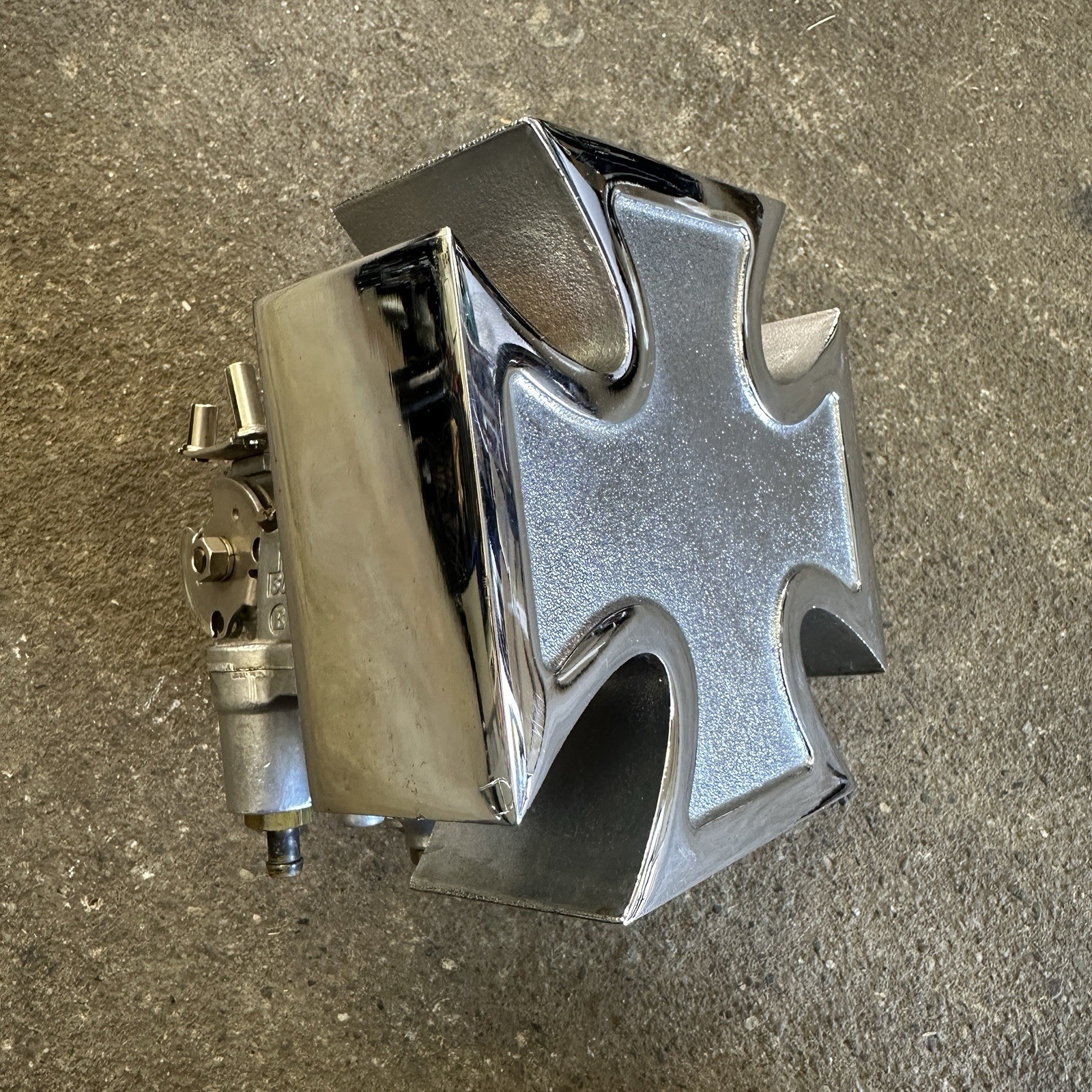 S S Super E Carburetor with Thunderjet Maltese Cross Air Cleaner Harley Chopper