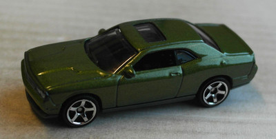 Matchbox 2008 Dodge Challenger SRT8 grünmetallic MBX Mattel Auto Car green ´08