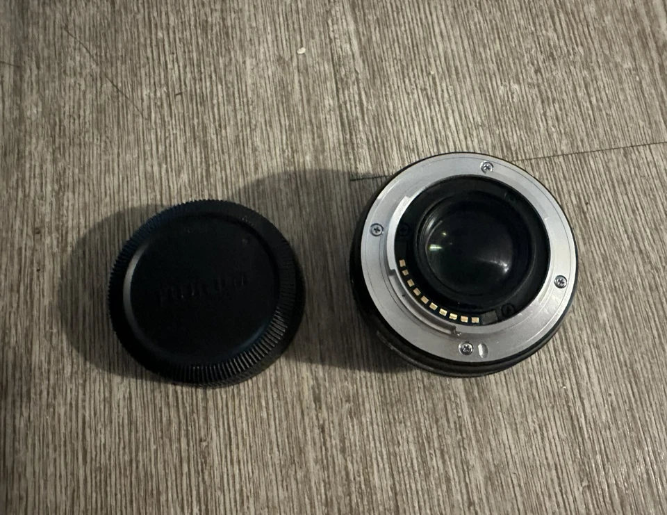 富士XF 27毫米f/2.8 R WR带39毫米镜头罩原装盒 — 第 3/3 张图片