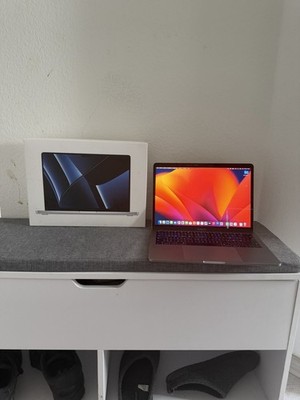 Apple MacBook Pro 2017, 13 Zoll, 128GB SSD, Intel Core I5 2,3Ghz, 8GB RAM