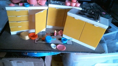 RARE Vtg 1978 Sindy Scenesetter Kitchen Set…1237,1238,1239 &1246