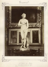 Italie, Firenze, Galleria Uffizi, La Venere dei Medici vintage albumen print. 