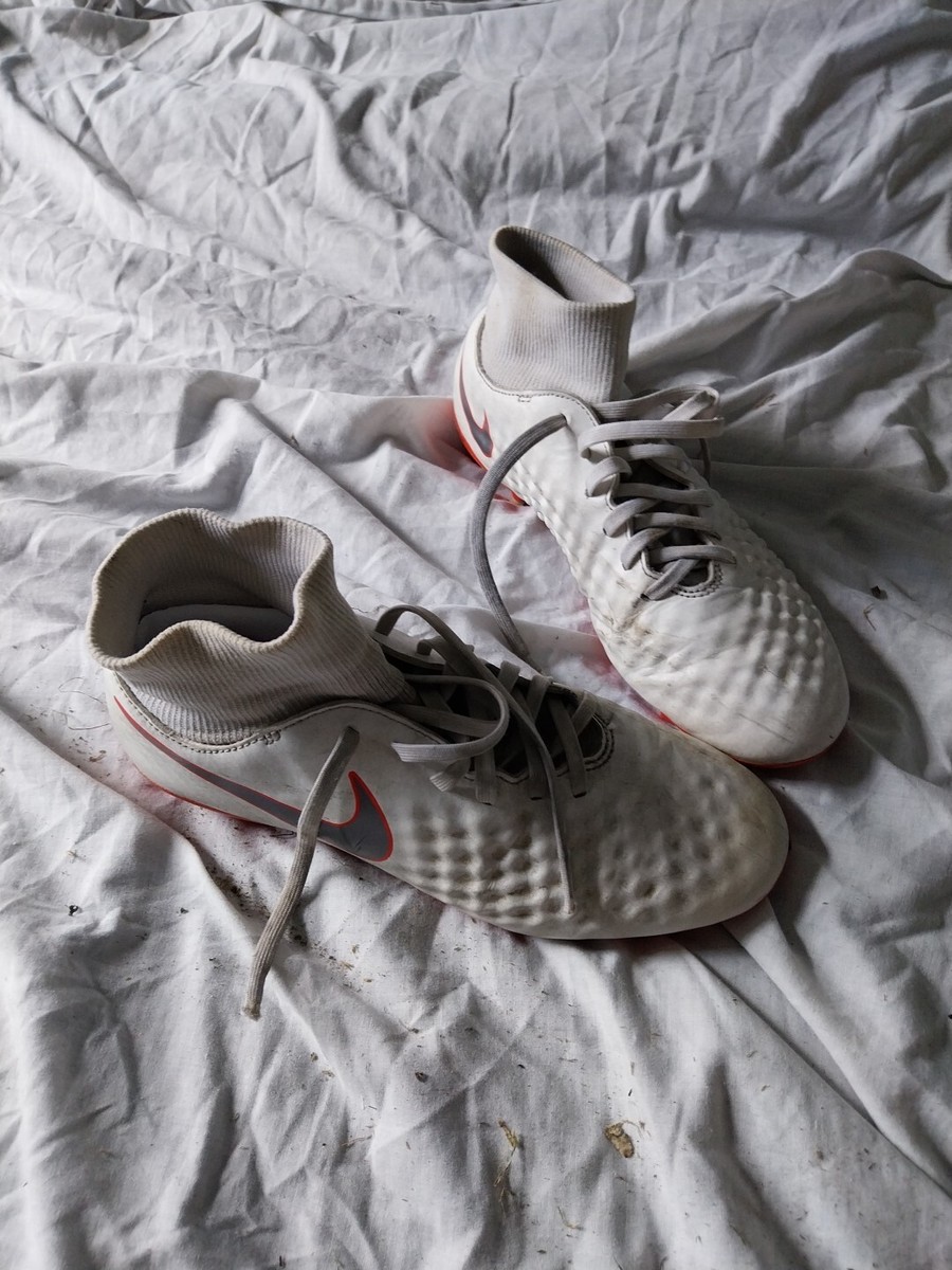 Sepatu Nike Nike Magista Foot Salle Nike Magista Football Boot