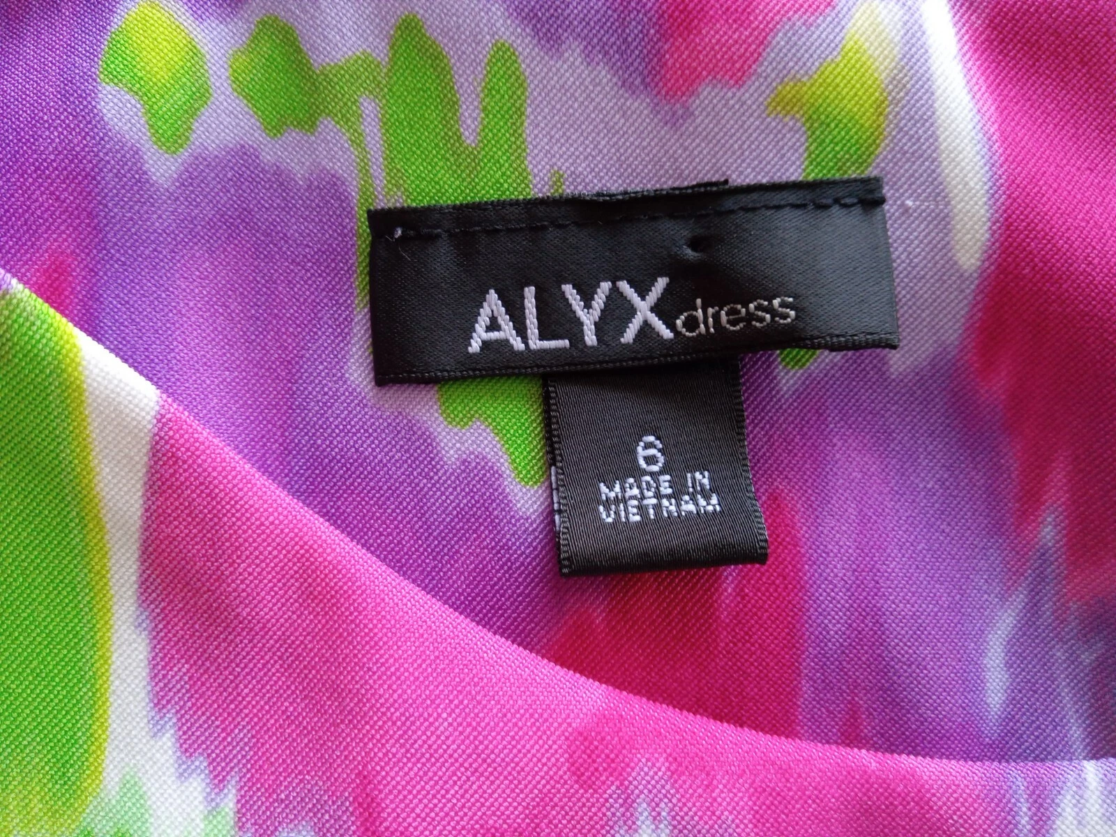 ALYX Abito senza maniche taglia 6. Chiusura cerniera. Rosa viola verde. Ottime condizioni