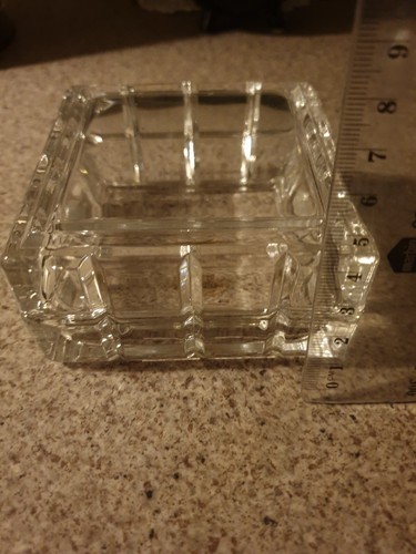 Vintage Avon Perceive 24% Lead Crystal Glass Square Trinket Box - Picture 8 of 8