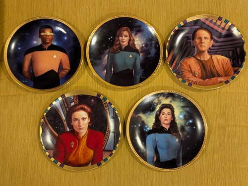 The Hamilton Collection Star Trek The Next Generation Collectors Plates Lot Of 5