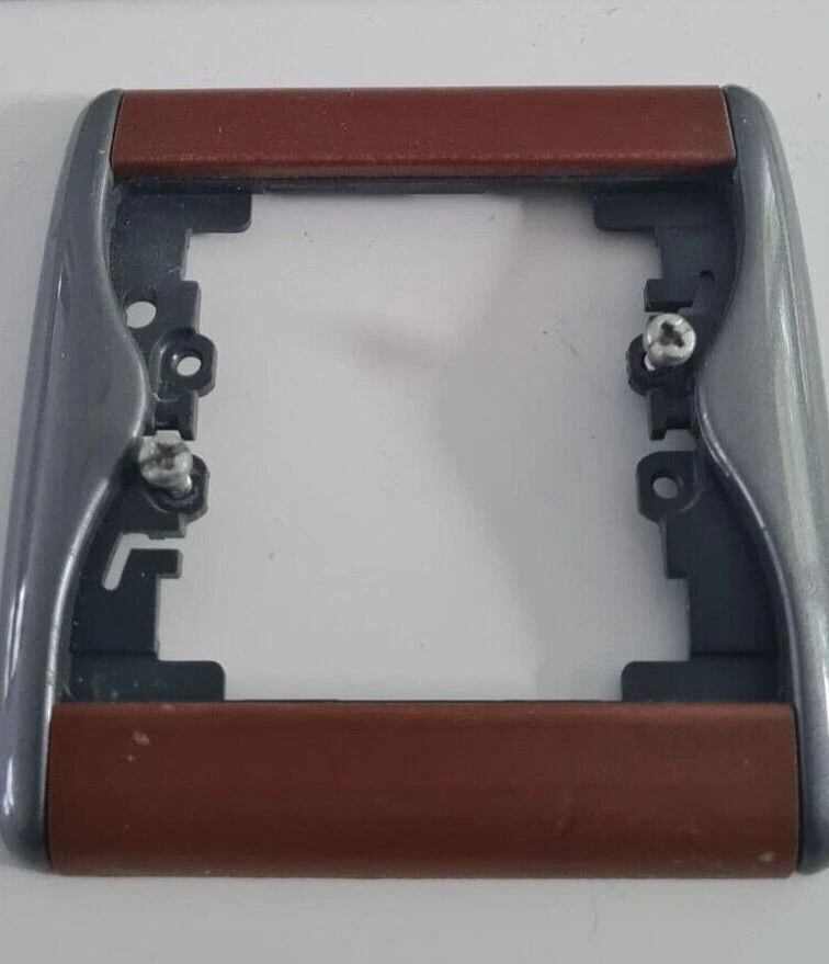 Plaque De Finition Legrand Xélio Or 85350 (ou 853 50) - Pour Interrupteur Ou Prise, Occasion Bon état