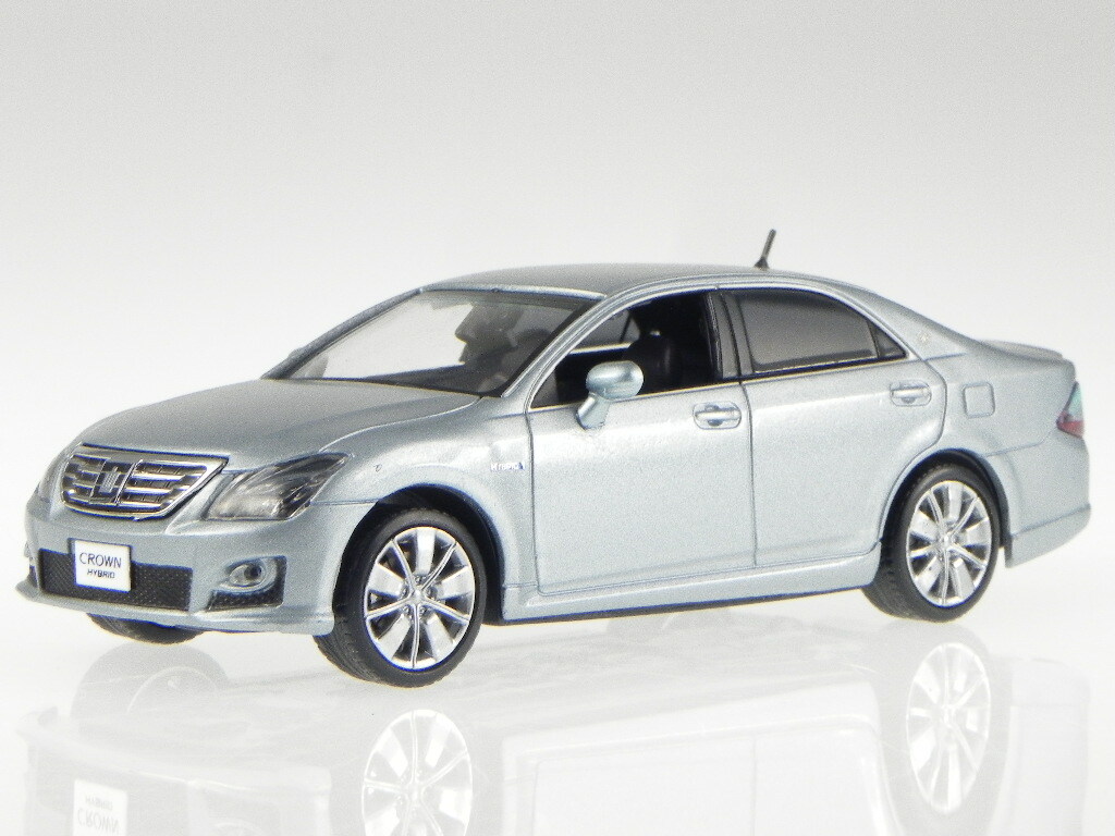CROWN ホワイトミニカー 1/43スケール　非売品 s-l1200.jpg