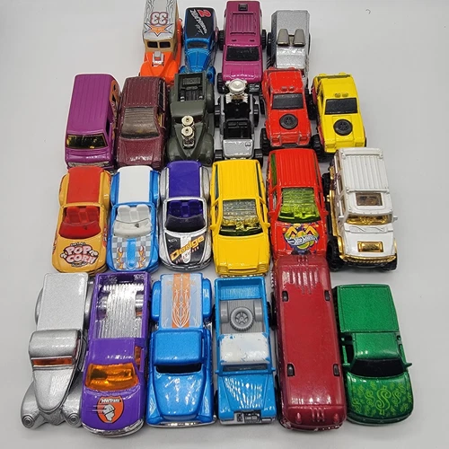 Vintage Hot Wheels Pickup Trucks and SUV's - Loose - 1:64 (USED)