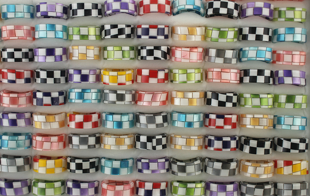Wholesale Rings 32pcs Fashion Jewelry Resin Mixed Color Women Ring 10MM Width
