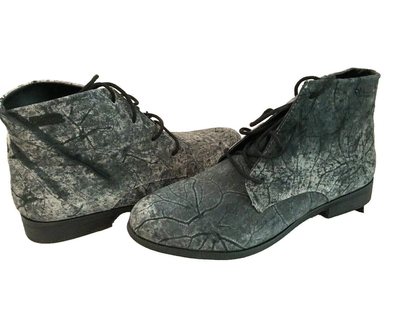 Женские сапоги Volcom