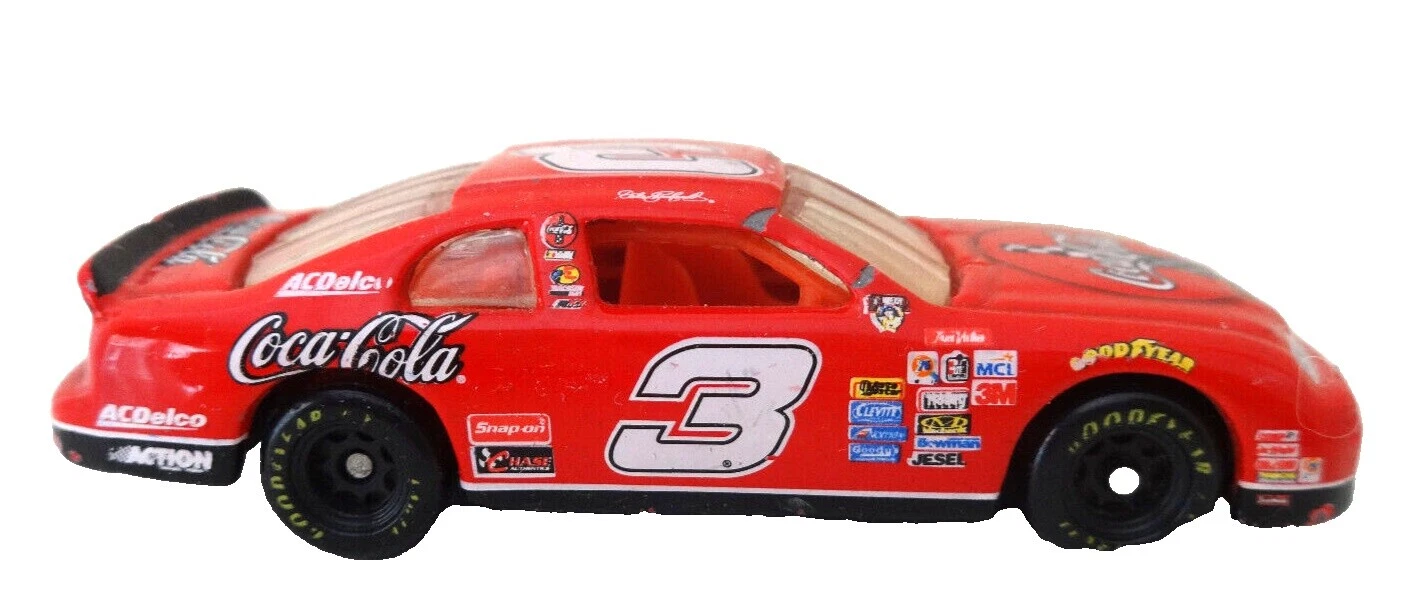 Литые модели спортивных и туристических автомобилей Hasbro Chevrolet