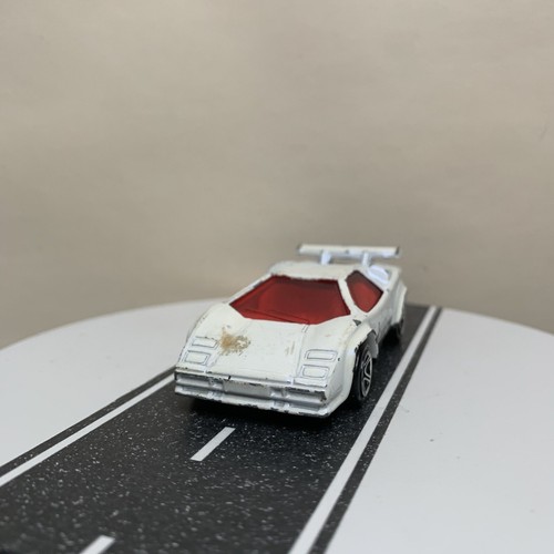 1985 Matchbox Lamborghini Countach LP500S Pearlescent White/Red Windows 1:64 VTG - Picture 10 of 14